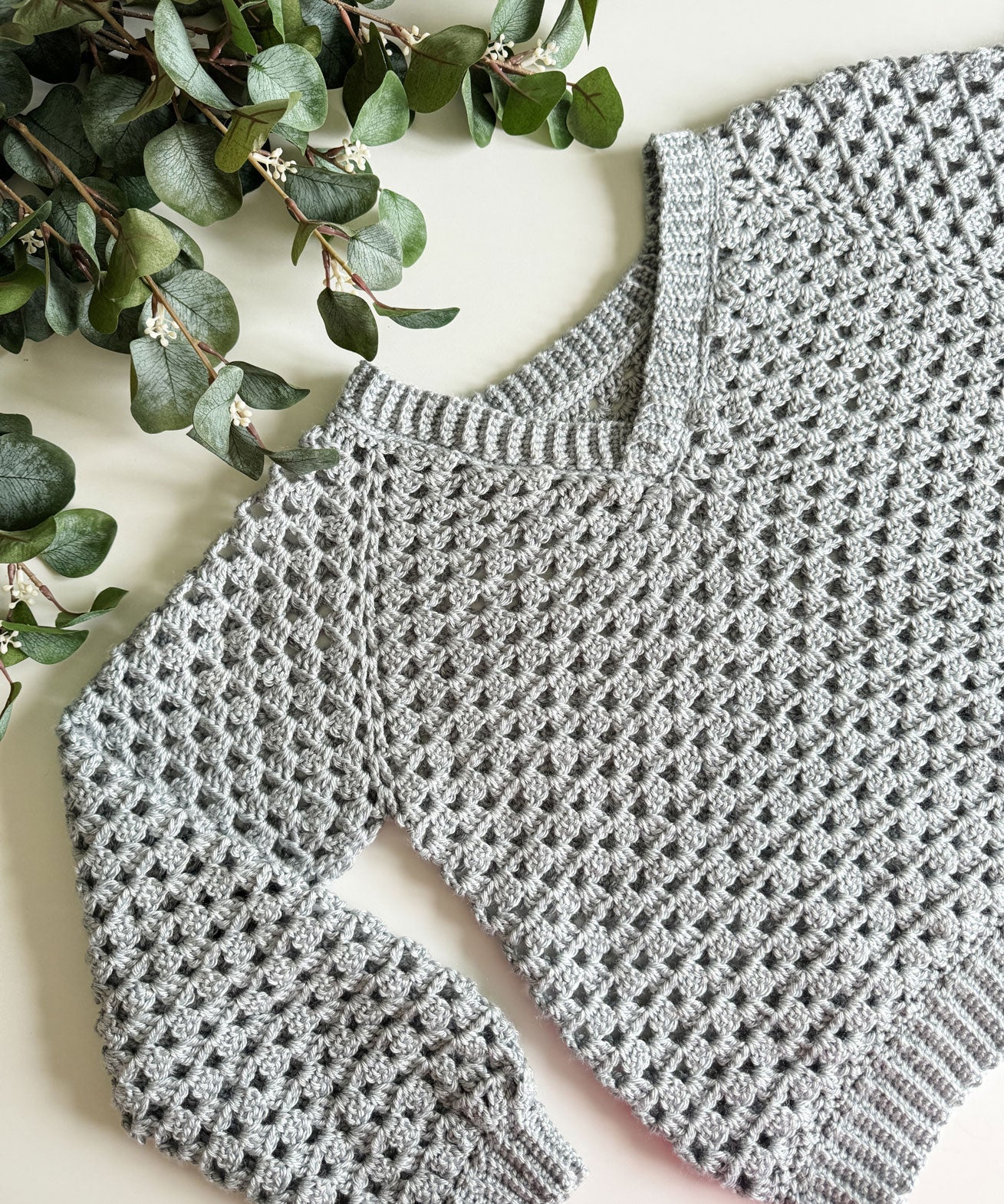 Granny Pop V-Neck Pullover