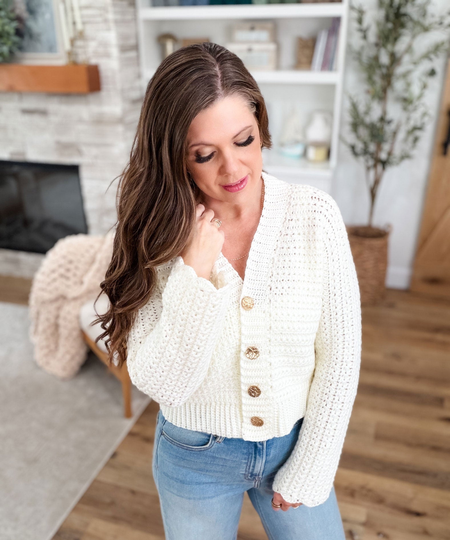 Short Timeless Star Stitch Crochet Cardigan