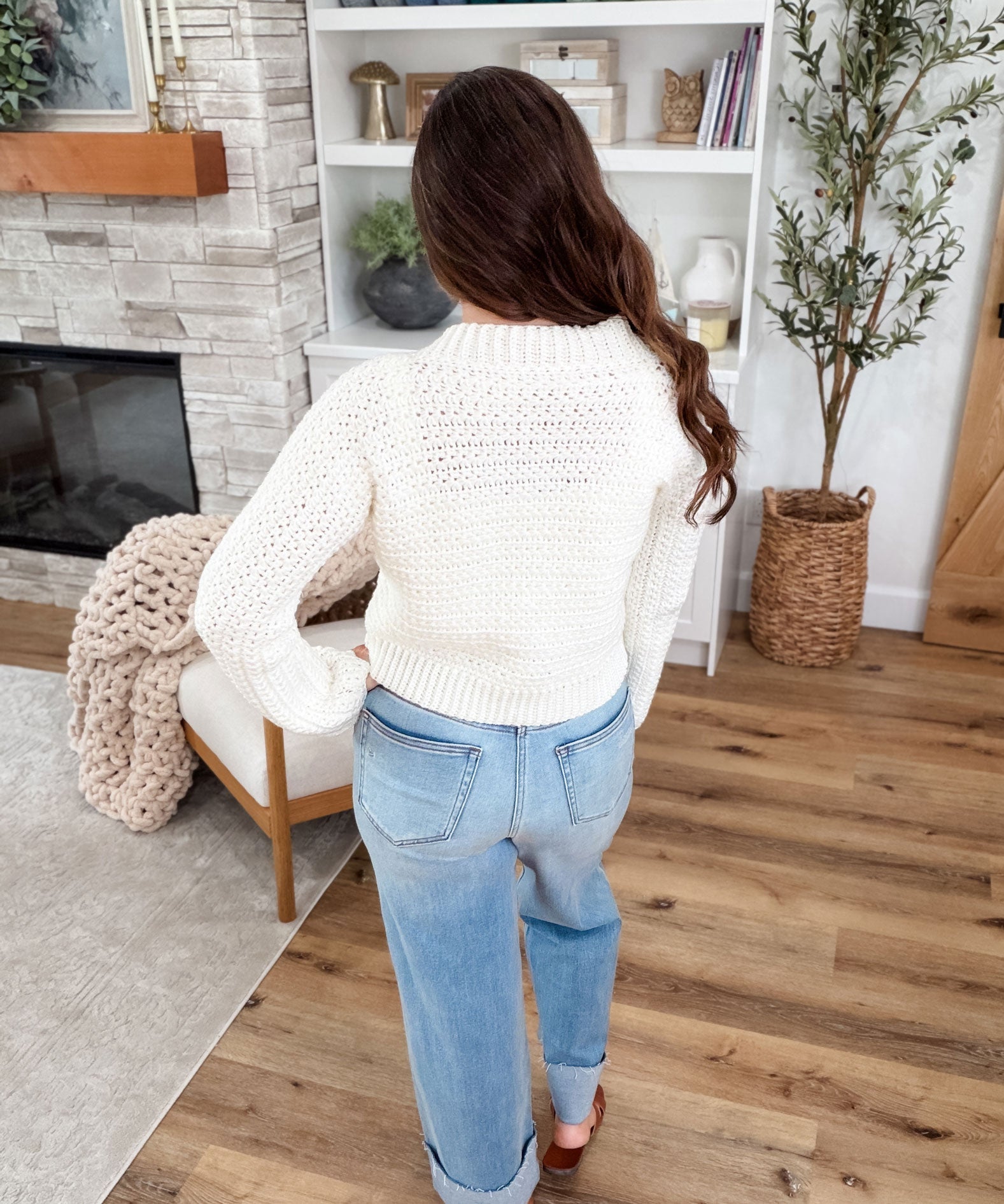 Short Timeless Star Stitch Crochet Cardigan
