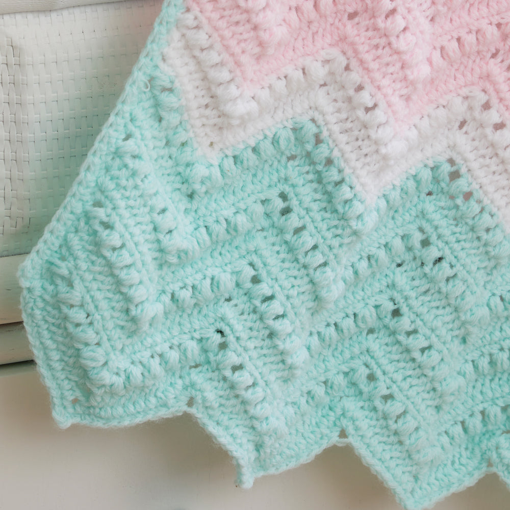 Clustered Chevron Blanket
