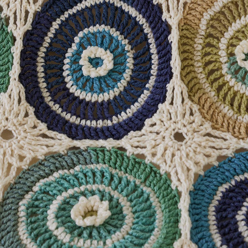 Scallops and Lace Throw