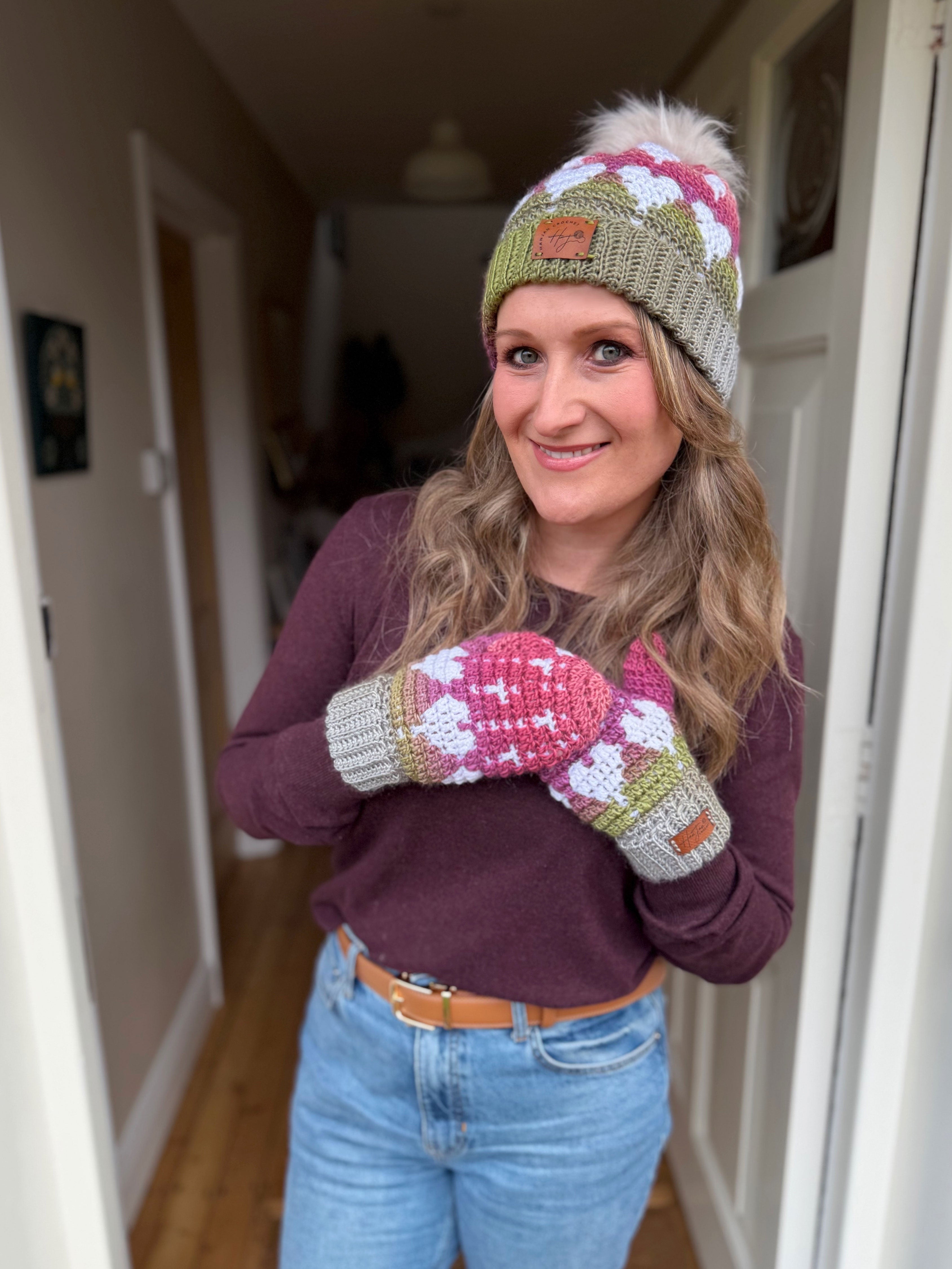 Happy Hearts Mittens