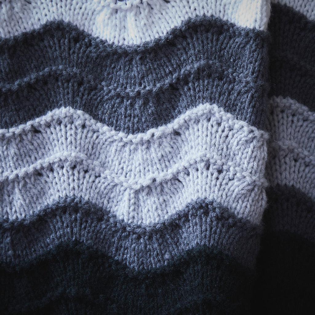 Soft Waves Throw
